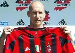 朱珠婚后现,身影,平底鞋捂腹,问鼎娱乐官网,H5问鼎娱乐官网,问鼎娱乐官网在线娱乐平台